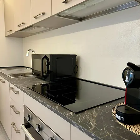 Il Grecale - E Guest house 4*